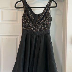 Off the shoulder flowy dress with lace detail